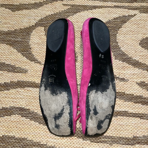 Lilly Pulitzer bright pink suede flats size 8.5 - Picture 2 of 2